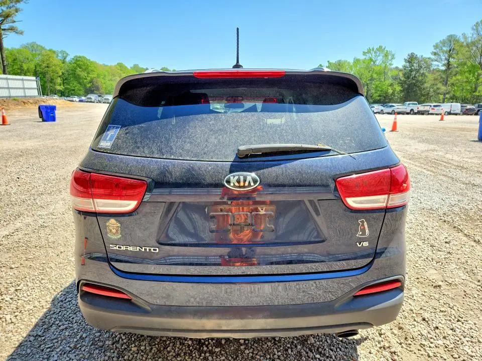 2016 KIA SORENTO LX V6  