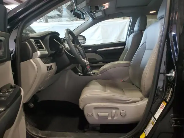 2016 TOYOTA HIGHLANDER XLE  