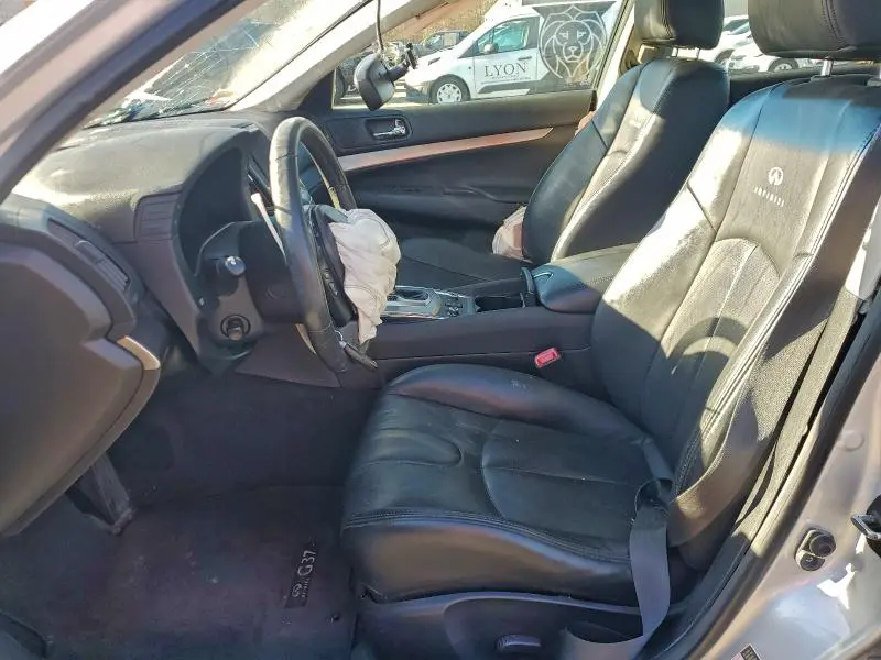 2013 INFINITI G37   