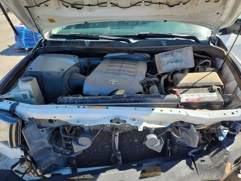 2010 TOYOTA TUNDRA CREWMAX LIMITED  
