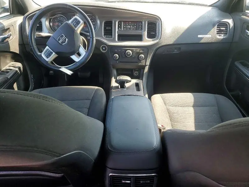 2013 DODGE CHARGER SE  