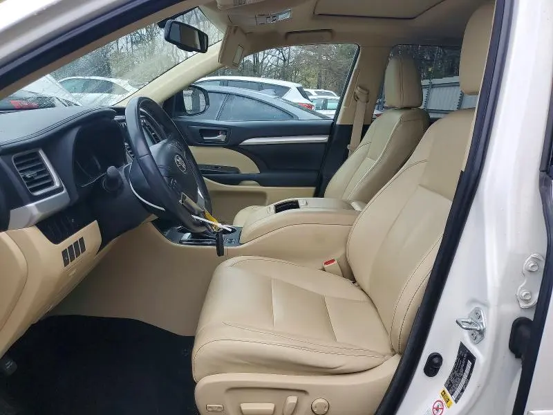 2014 TOYOTA HIGHLANDER XLE  