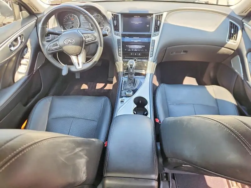 2021 INFINITI Q50 LUXE  