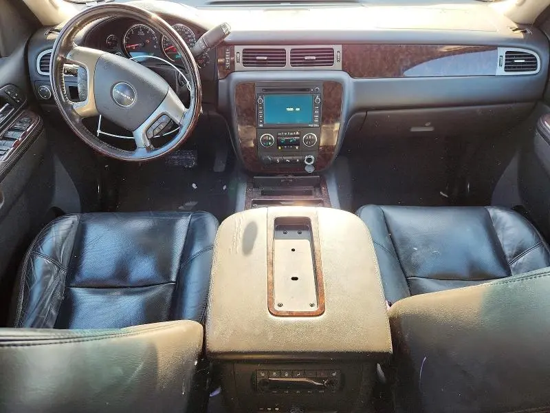 2010 GMC YUKON XL DENALI  