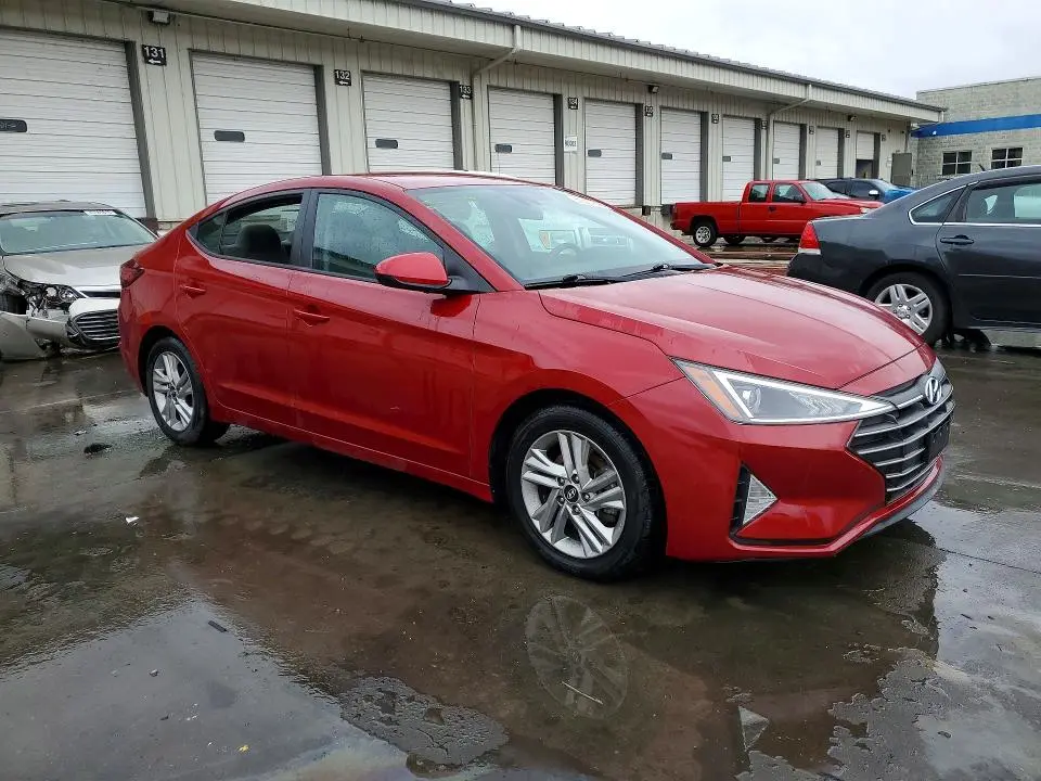 2020 HYUNDAI ELANTRA SEL  