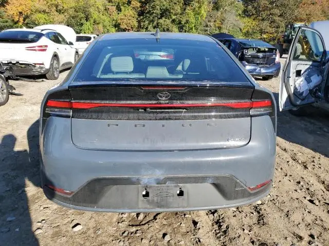 2025 TOYOTA PRIUS LE  