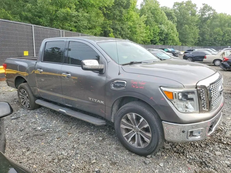 2017 NISSAN TITAN SL  
