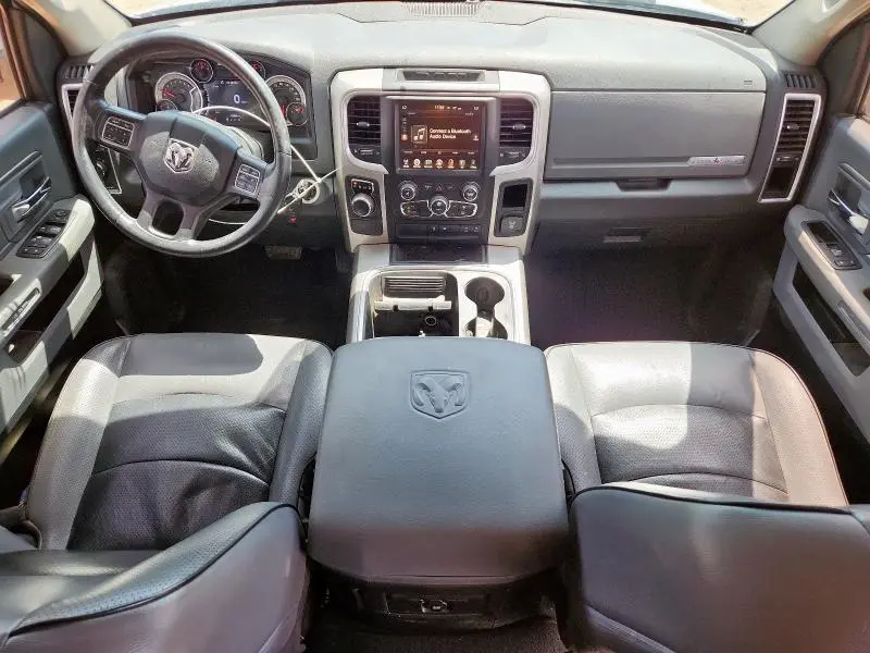 2017 RAM 1500 SLT  