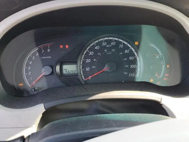 2011 TOYOTA SIENNA LE  