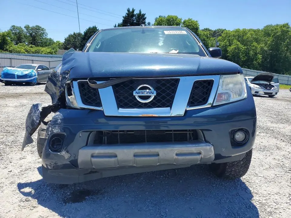 2016 NISSAN FRONTIER SV  
