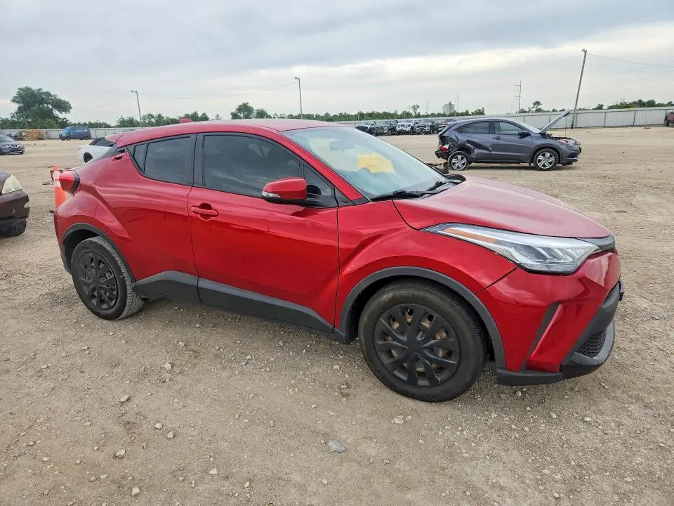 2020 TOYOTA C-HR LE  