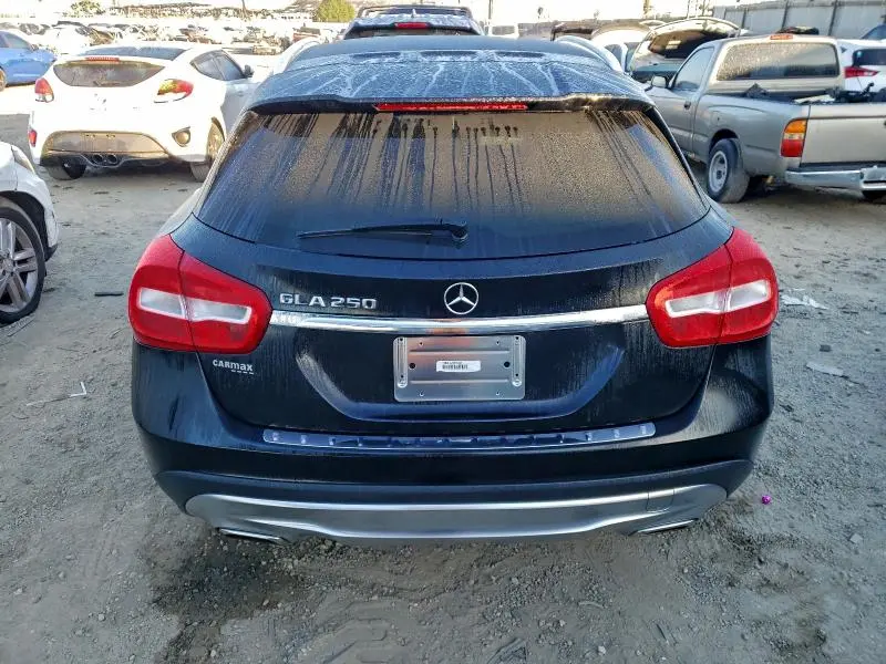 2015 MERCEDES-BENZ GLA 250  