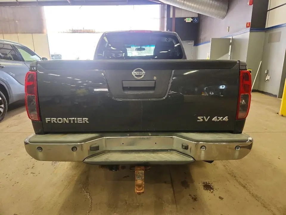 2013 NISSAN FRONTIER SV  