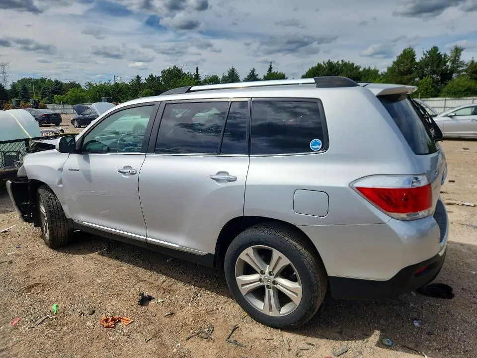 2013 TOYOTA HIGHLANDER LIMITED  