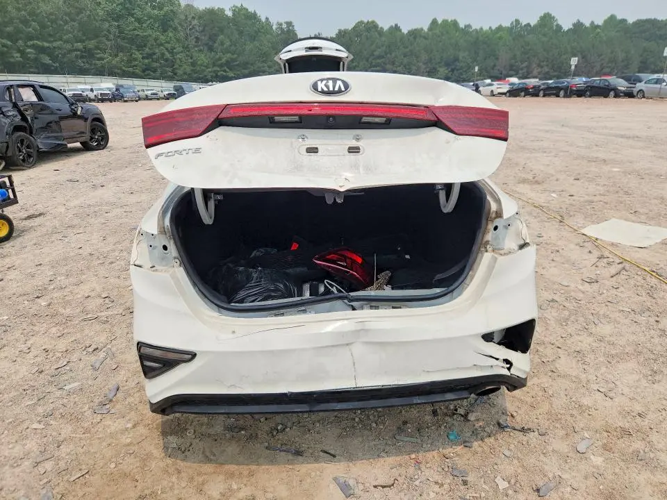 2020 KIA FORTE LXS  