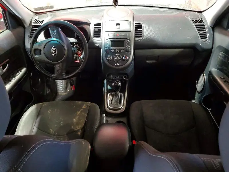 2013 KIA SOUL +  