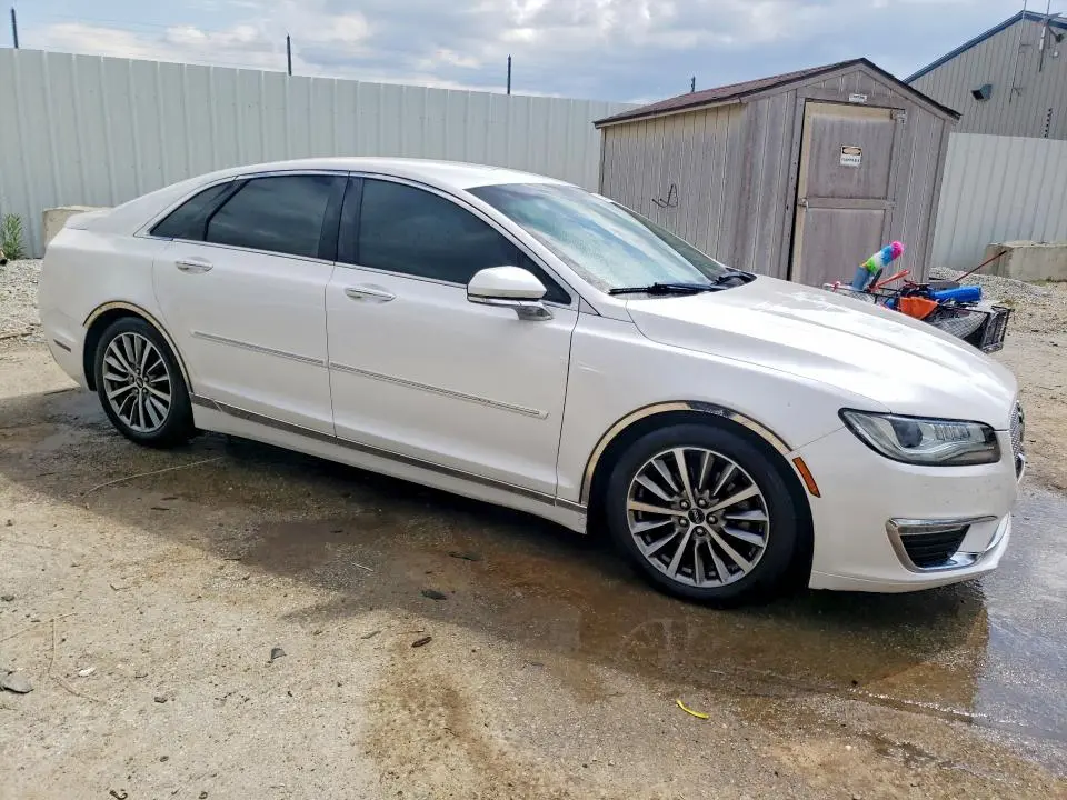 2017 LINCOLN MKZ PREMIERE  