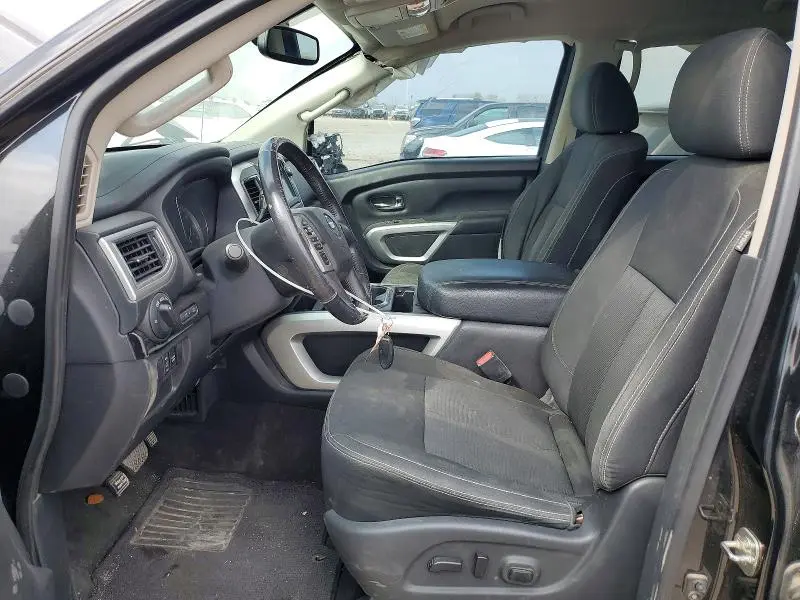 2019 NISSAN TITAN SV  
