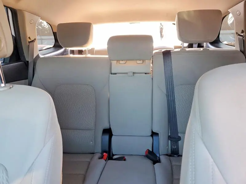 2016 HYUNDAI SANTA FE SE  