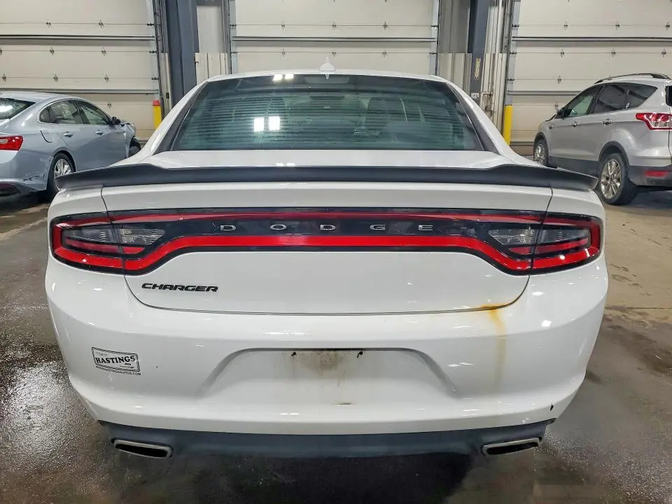 2017 DODGE CHARGER SXT  