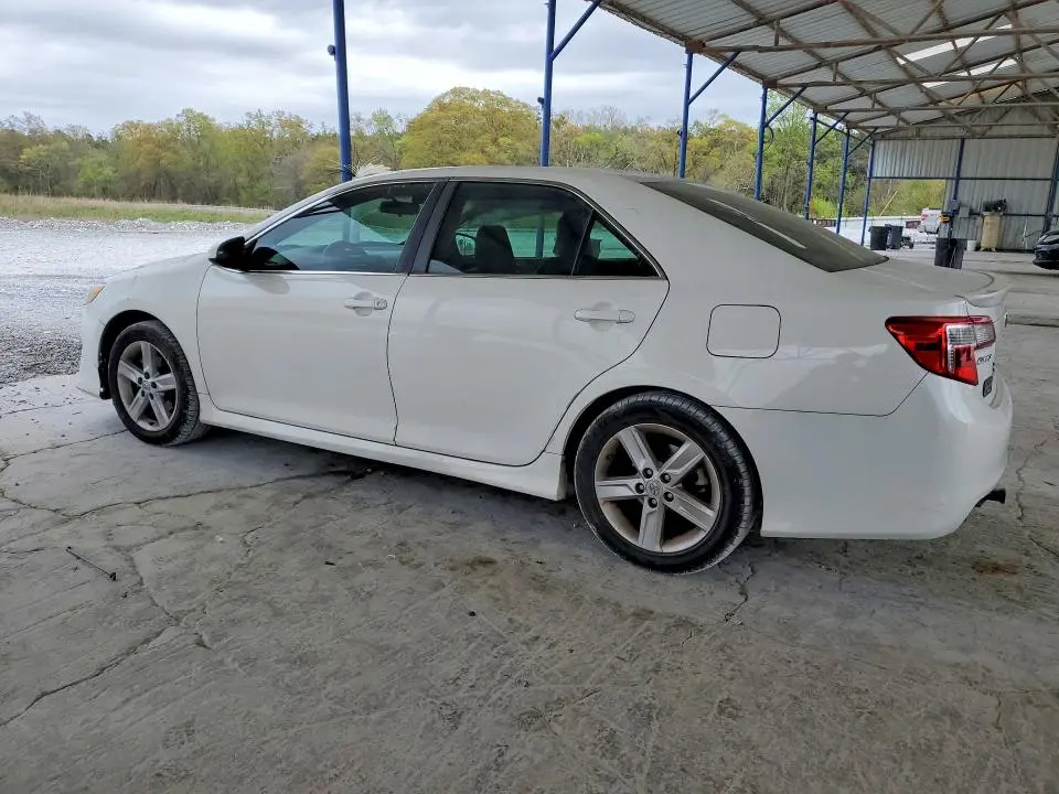 2012 TOYOTA CAMRY SE  