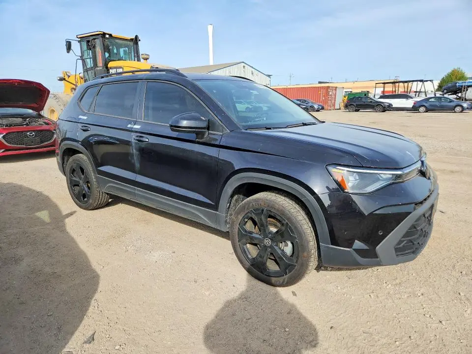 2025 VOLKSWAGEN TAOS SE BLACK  