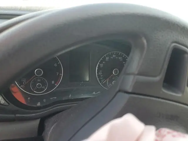 2013 VOLKSWAGEN PASSAT S  