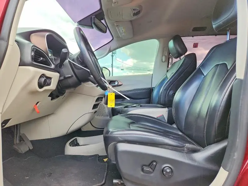 2020 CHRYSLER VOYAGER LXI  