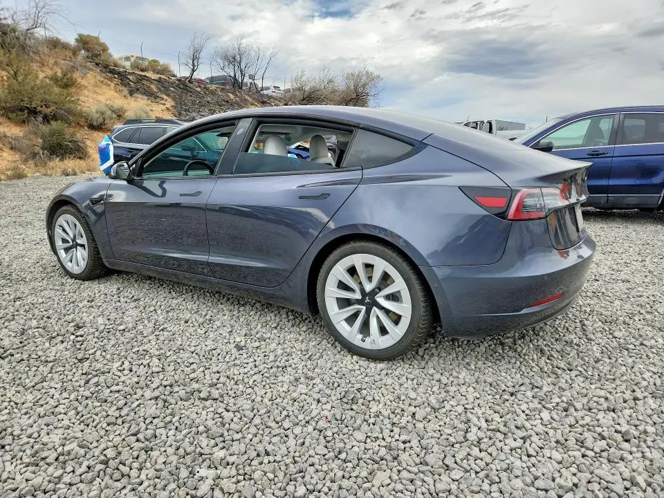 2021 TESLA MODEL 3   