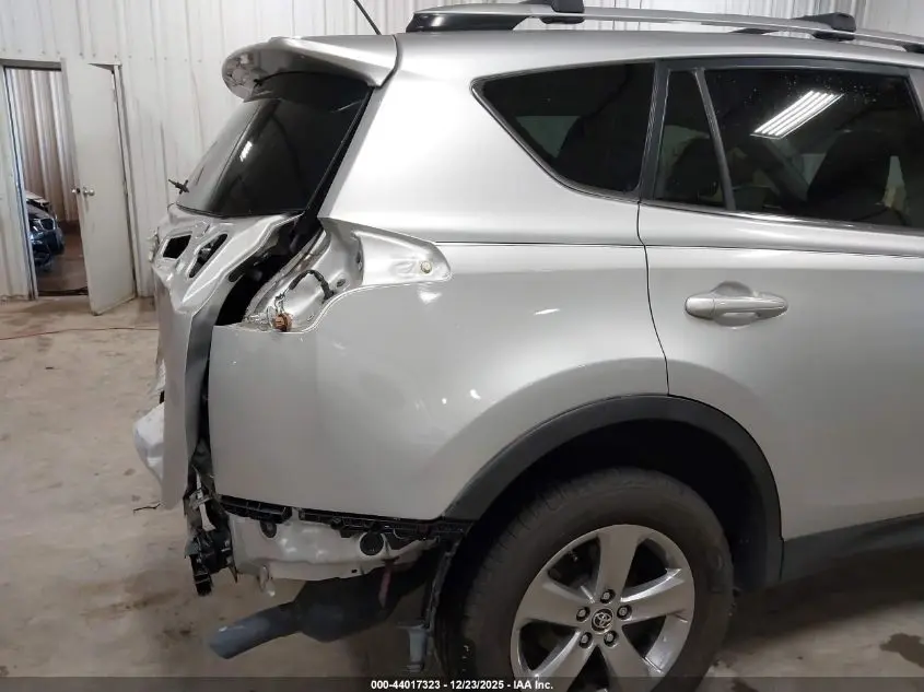 2015 TOYOTA RAV4 XLE