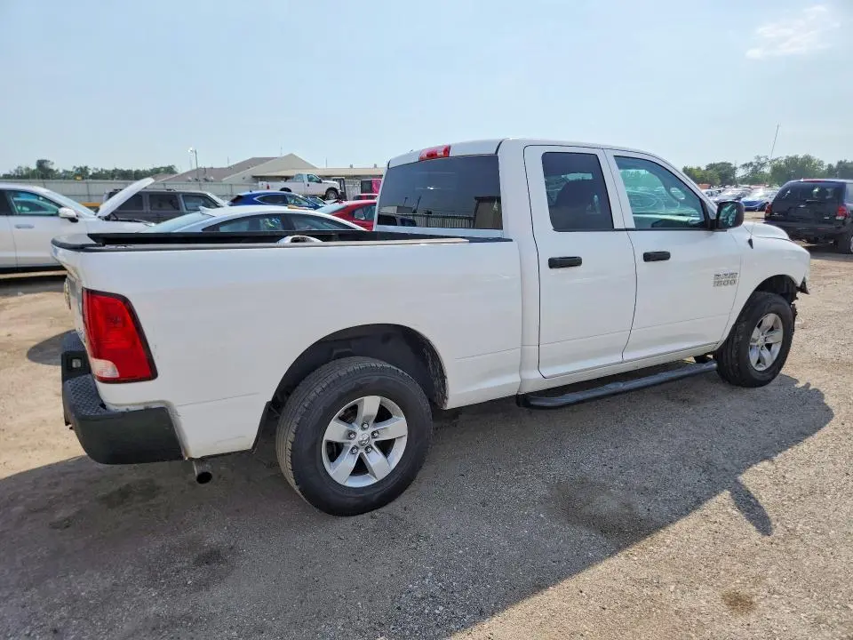 2014 RAM 1500 ST  