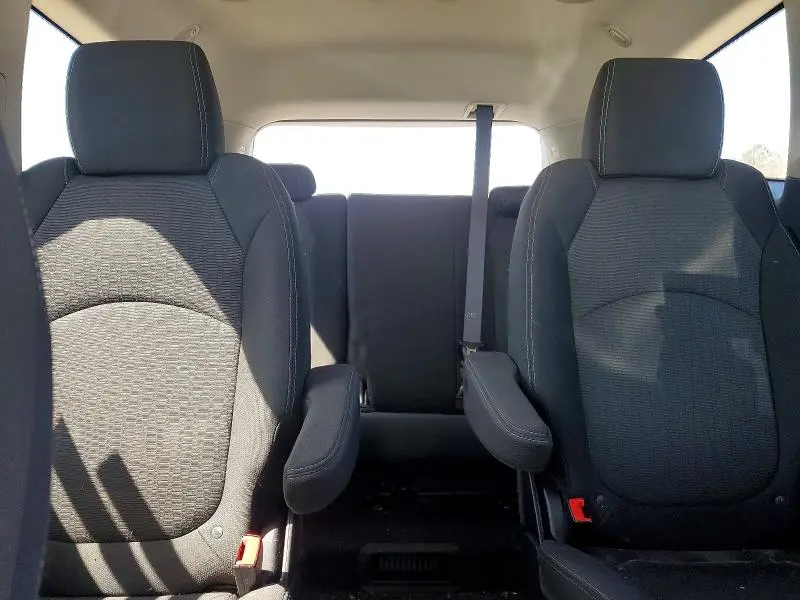 2013 CHEVROLET TRAVERSE LT  
