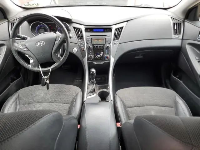 2013 HYUNDAI SONATA SE  