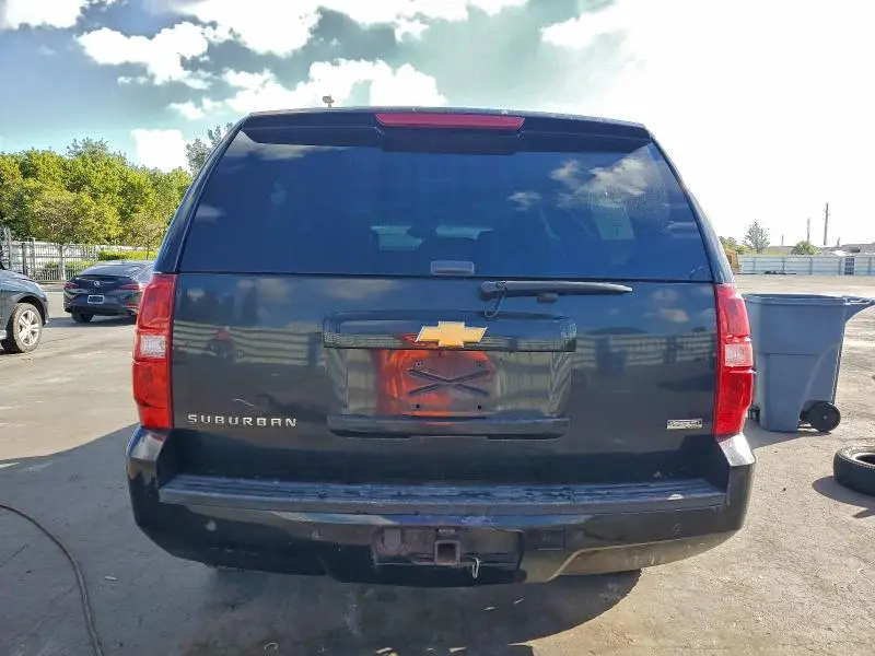 2011 CHEVROLET SUBURBAN K1500 LT  