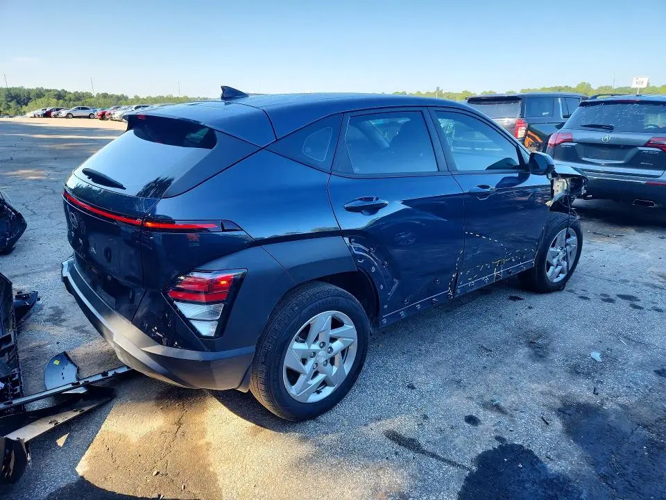 2025 HYUNDAI KONA SE  