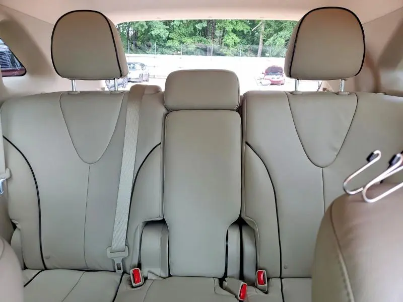 2012 TOYOTA VENZA LE  