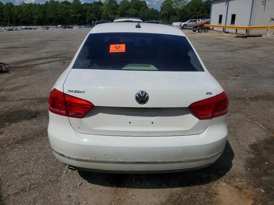 2013 VOLKSWAGEN PASSAT SEL  