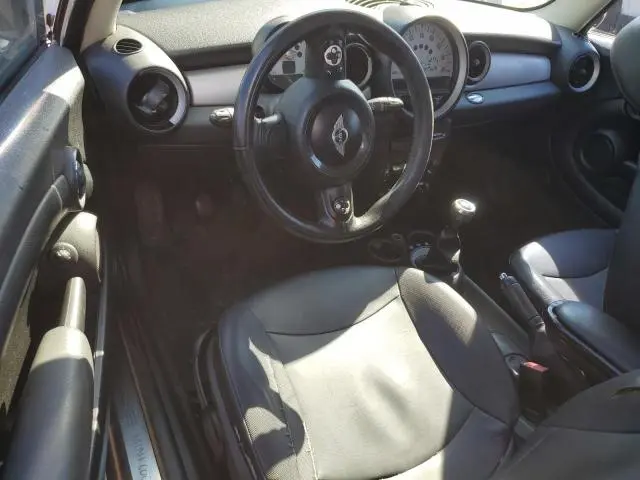 2011 MINI COOPER   
