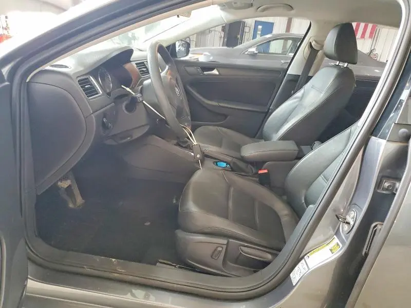 2014 VOLKSWAGEN JETTA SE  