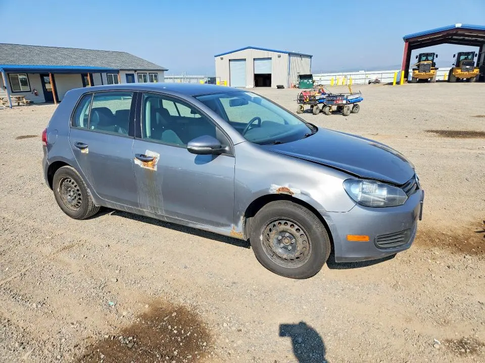 2013 VOLKSWAGEN GOLF   