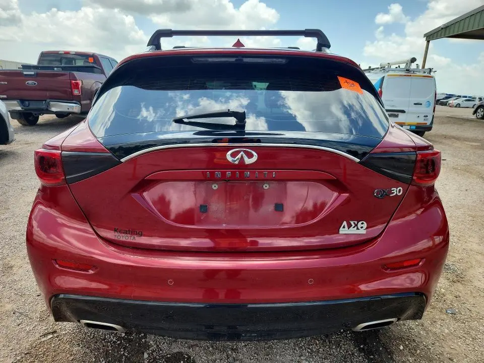 2018 INFINITI QX30 PREMIUM  