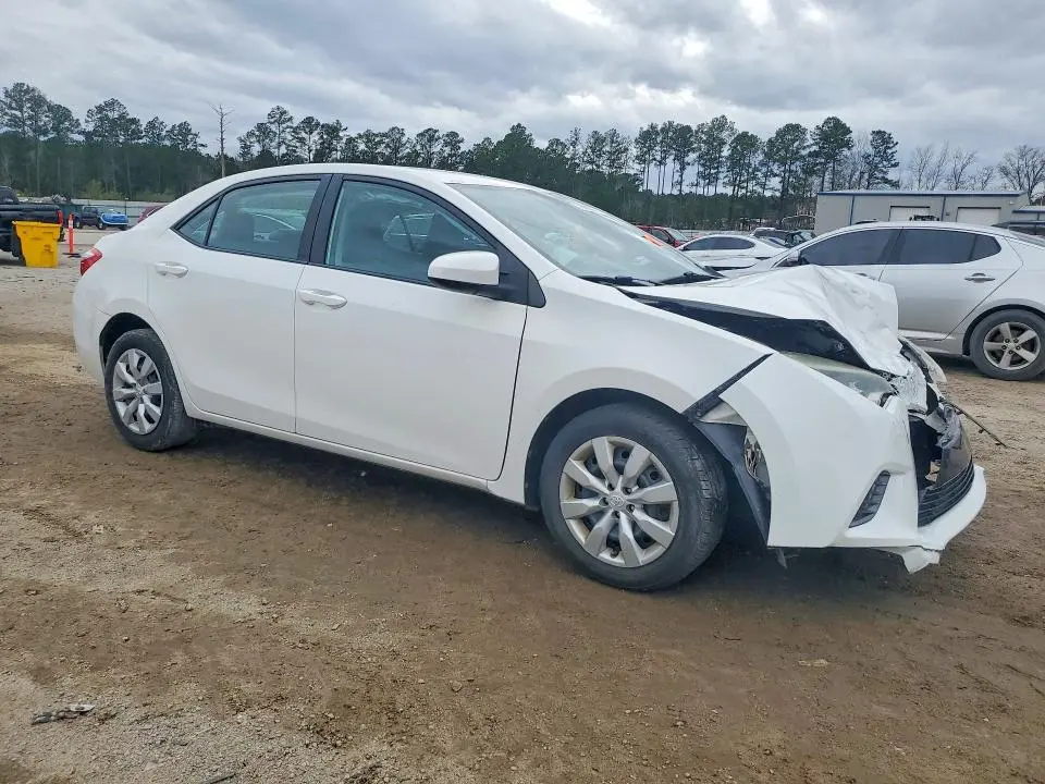 2015 TOYOTA COROLLA LE  