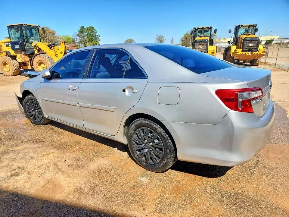2014 TOYOTA CAMRY LE  