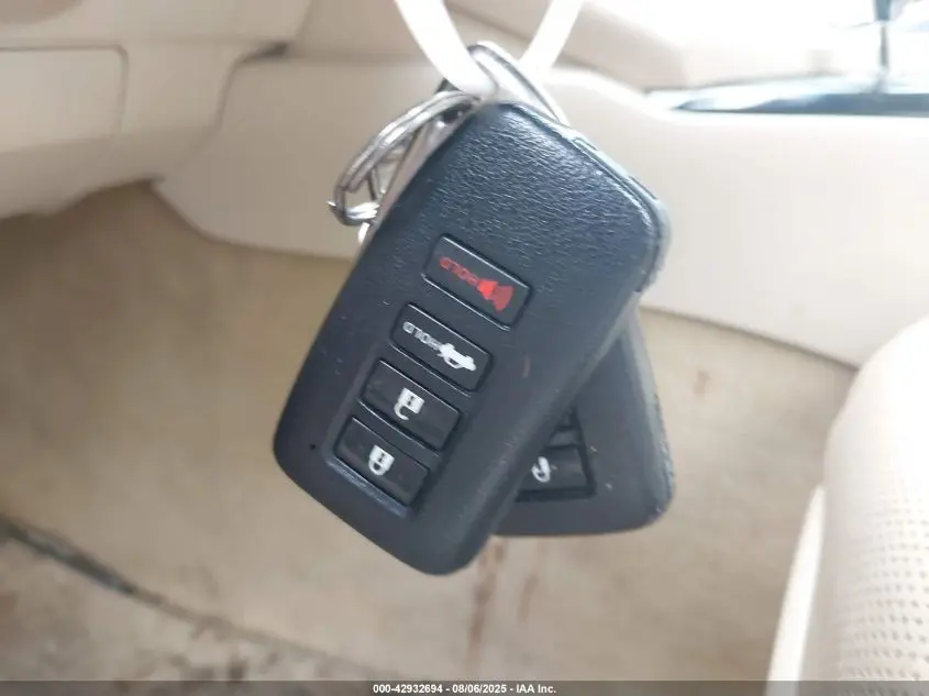 2013 LEXUS ES 300H  