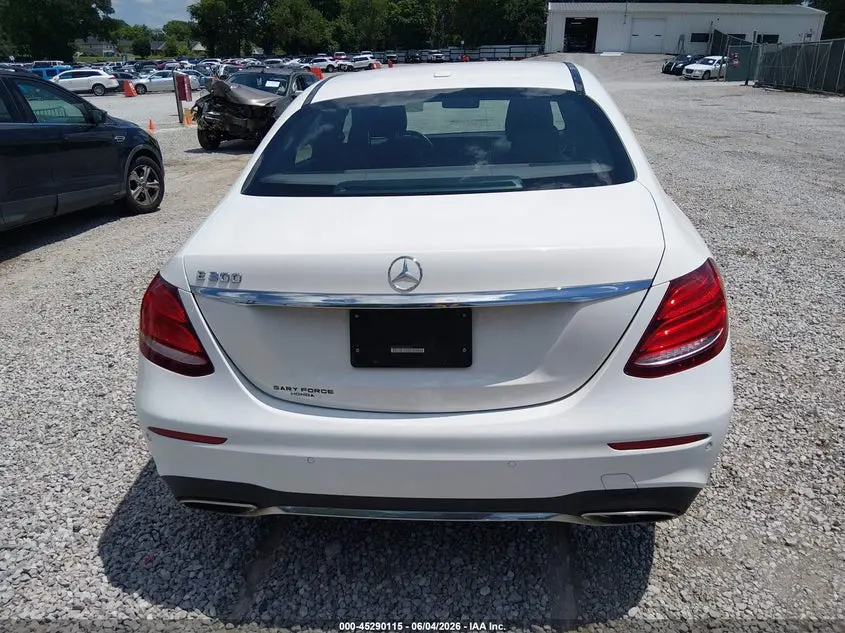 2017 MERCEDES-BENZ E 300  