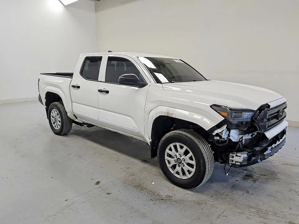 2024 TOYOTA TACOMA SR  