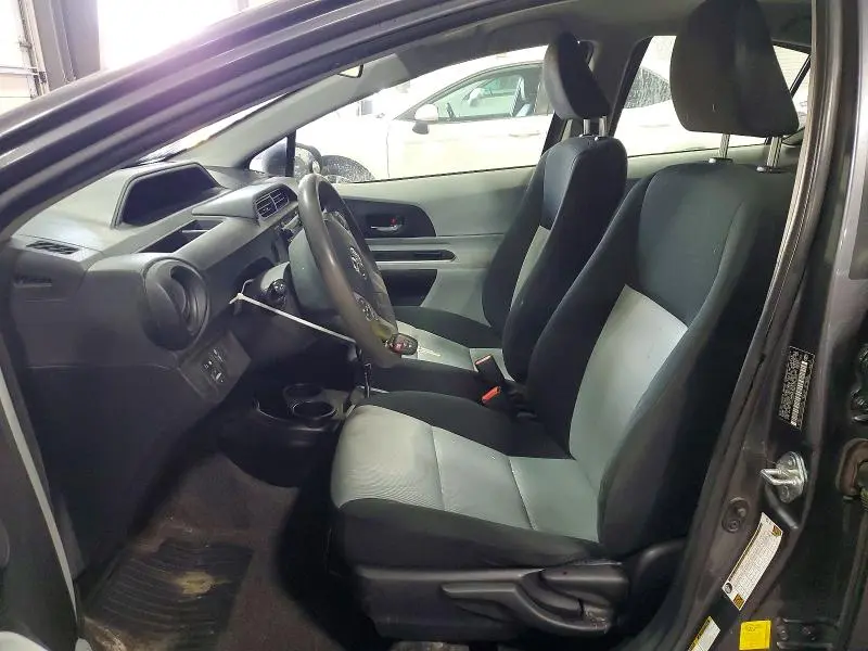 2014 TOYOTA PRIUS C TWO  