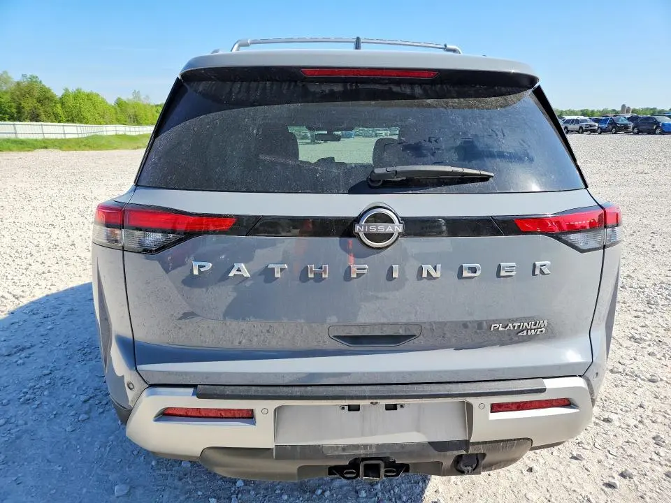 2024 NISSAN PATHFINDER PLATINUM  