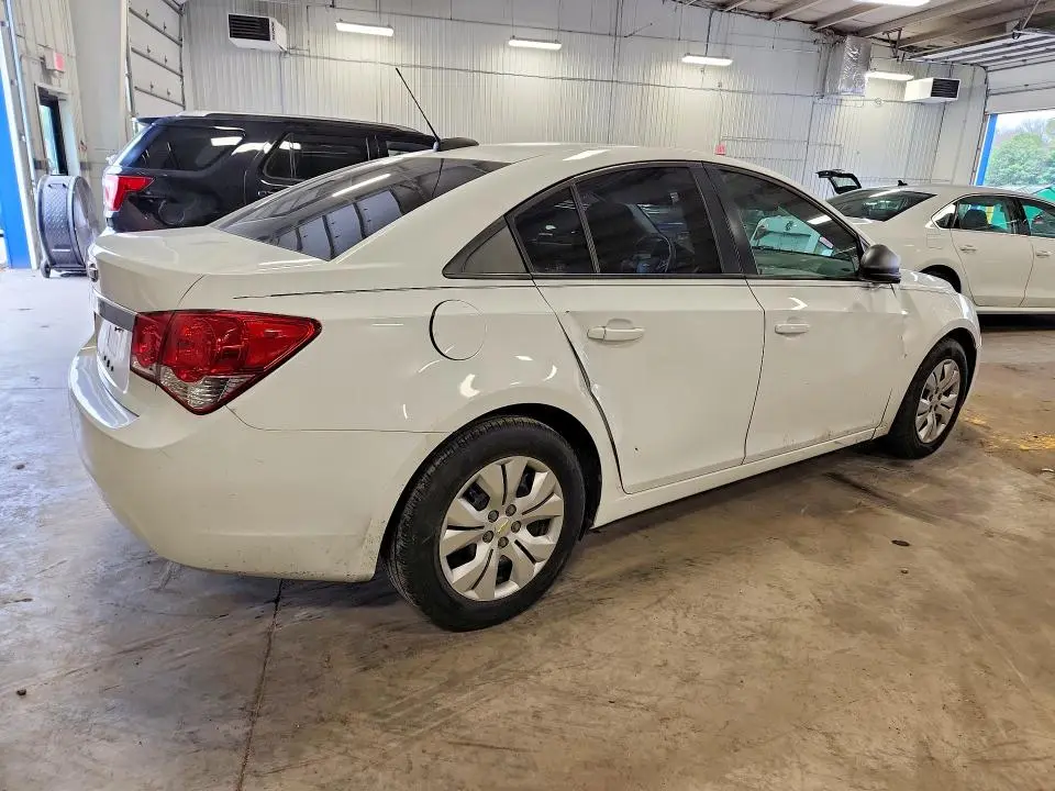 2015 CHEVROLET CRUZE LS  