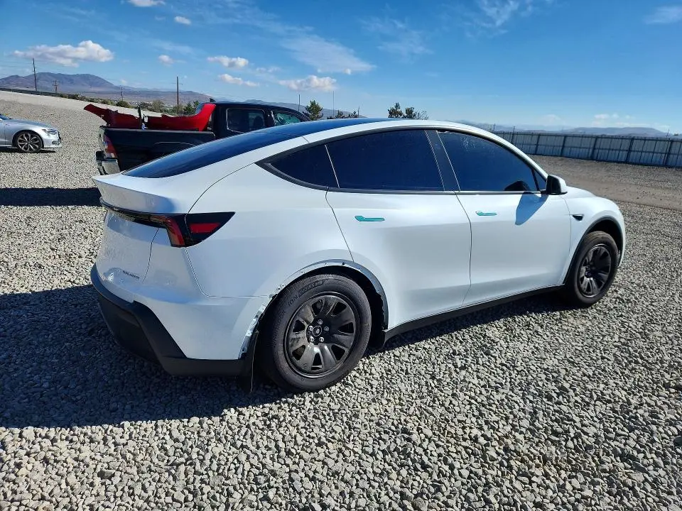 2026 TESLA MODEL Y   